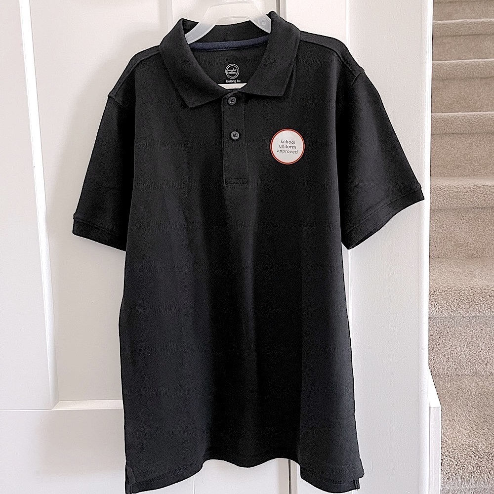 2 Boys 10/12 Polo Shirts (navy blue-new, white-used)​